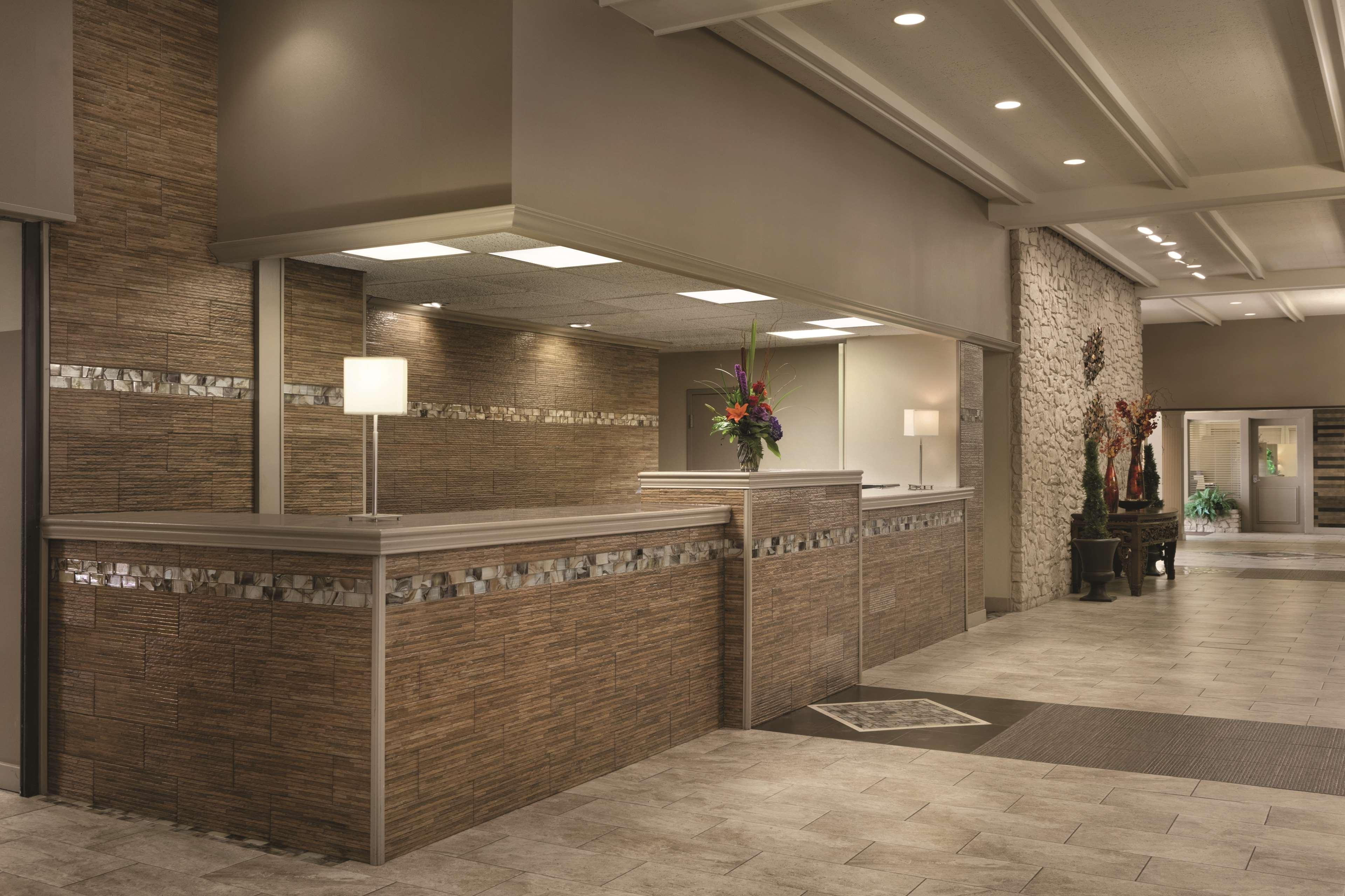 Radisson Hotel Louisville North 제퍼슨빌 내부 사진