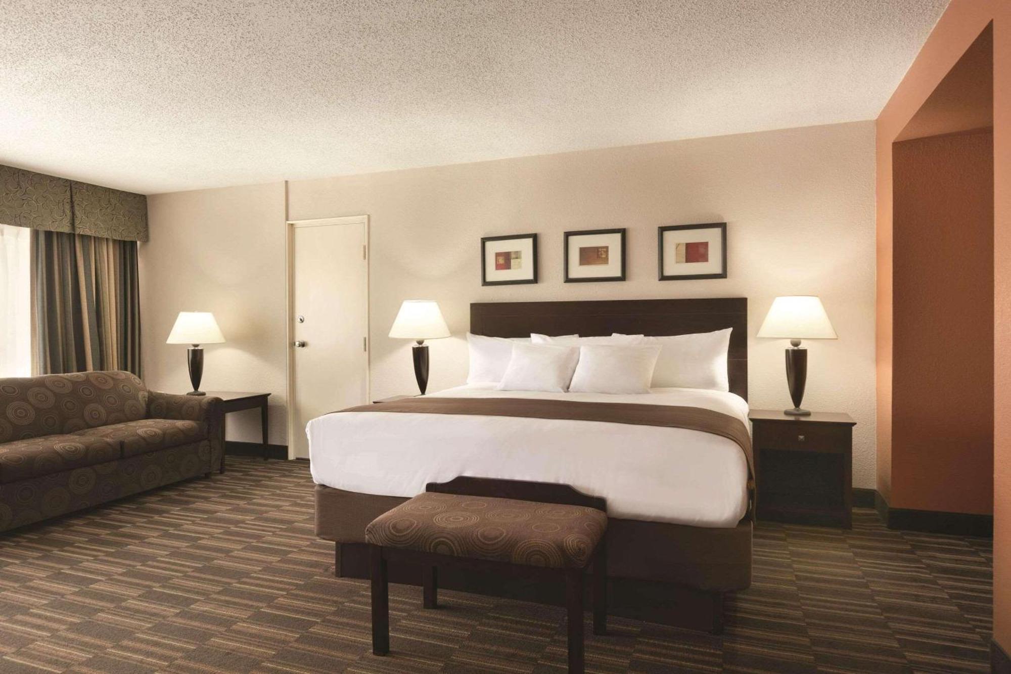 Radisson Hotel Louisville North 제퍼슨빌 외부 사진